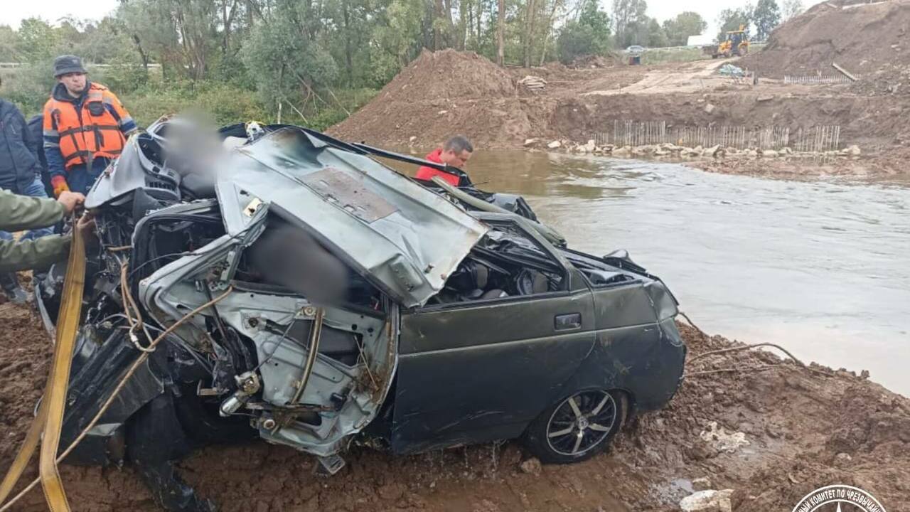 В салоне утонувшей машины в Башкирии нашли тело водителя В Бураевском районе Башкирии завершили поиски в...