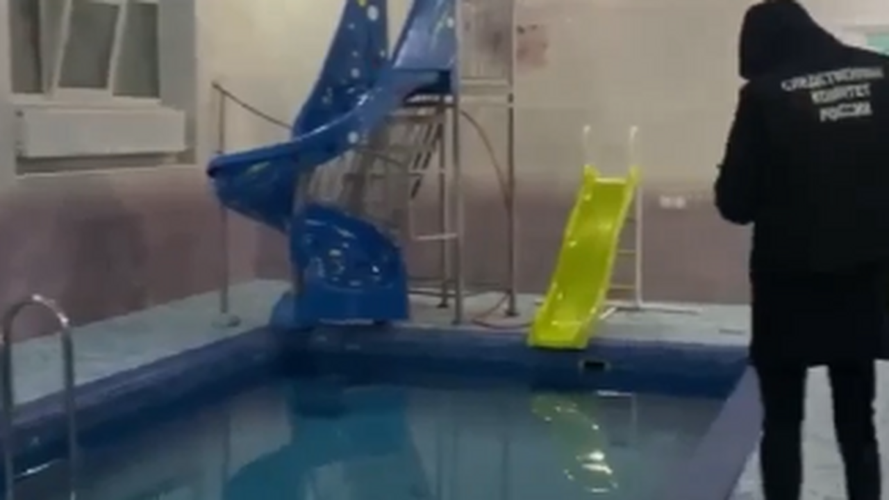 8 марта три семьи с детьми отдыхали в сауне в С...