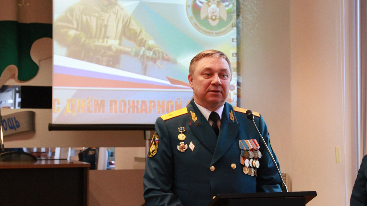 Глава МЧС Башкирии Марат Латыпов ушел с поста Глава МЧС Башкирии Марат Латыпов написал рапорт...