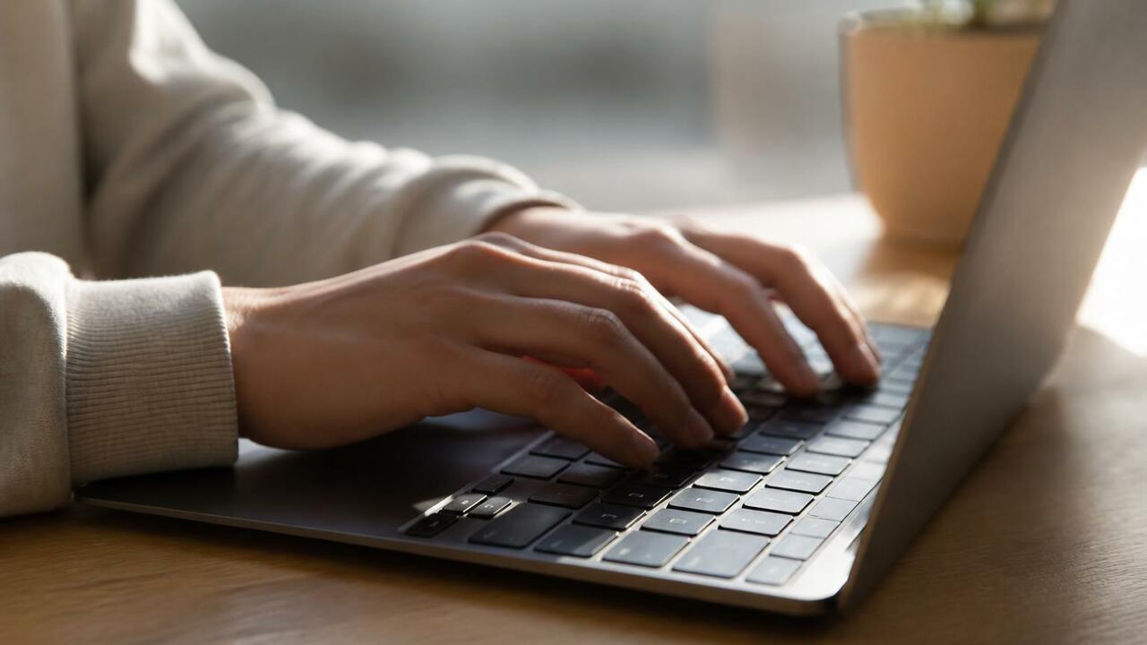 В Уфе назвали главные интернет-угрозы для детей: от легкого заработка до вербовки Эксперт Лиги безопасного интернета Лев Крутов п...