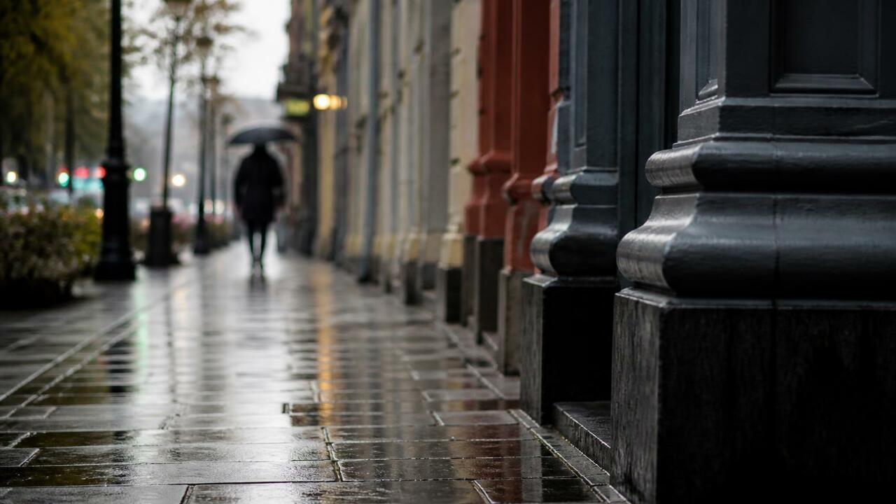 В Башкирии ливень сорвал 100 квадратов кровли и обесточил пять объектов В Башкирии устраняют последствия мощного ливня:...