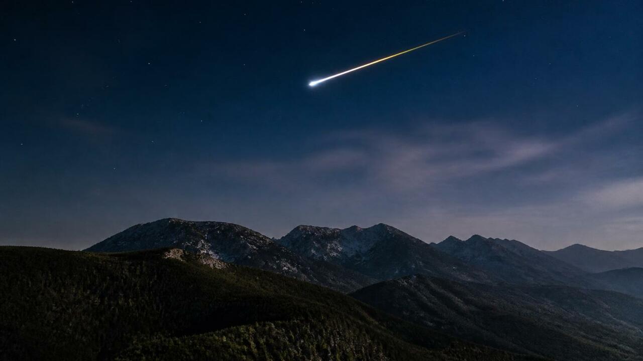 Ученые выяснили, как космические камни становятся метеоритами Ученые изучили 75 падений метеоритов и выделили...