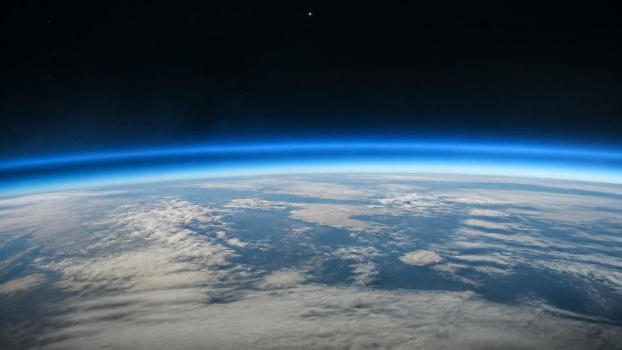 Озоновая дыра в 2025 году стала одной из самых маленьких за десятилетия ВМО сообщила, что озоновая дыра над Антарктидой...