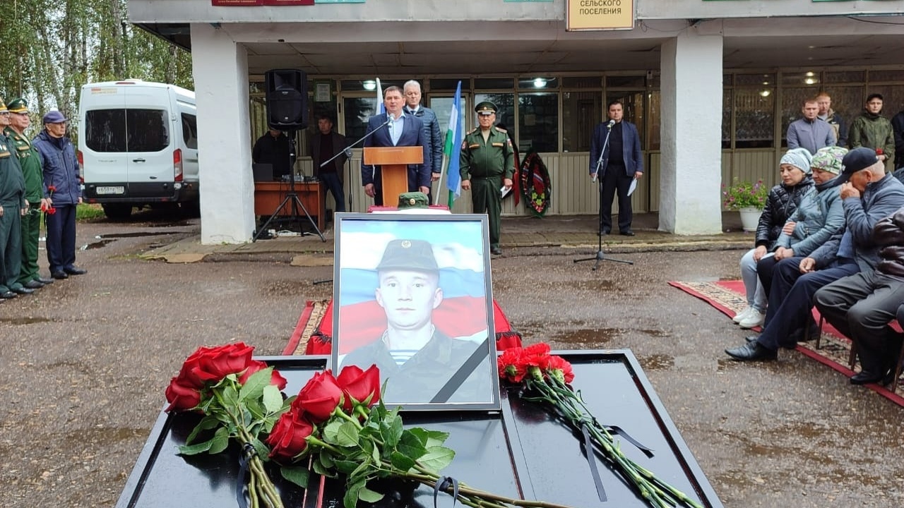 В Бакалинском районе в деревне Старокуручево пр...