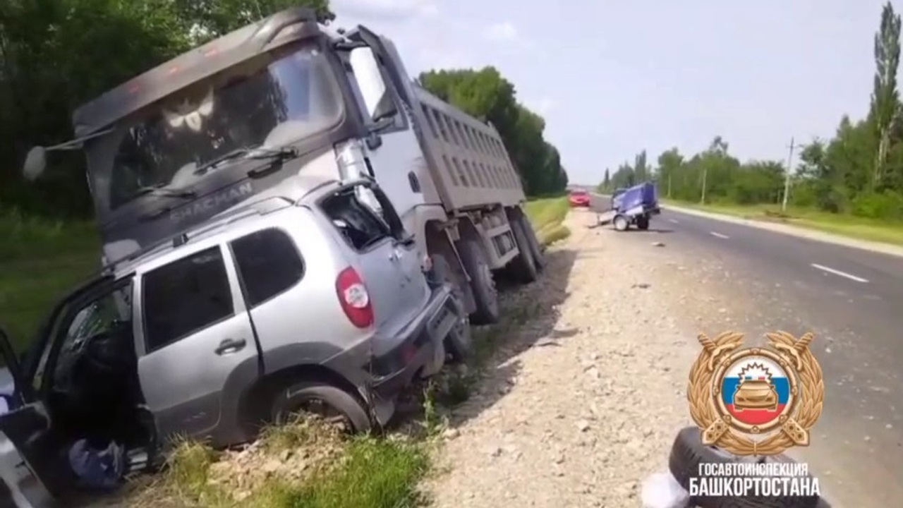 Пенсионер погиб в ДТП с грузовиком в Башкирии В Стерлитамакском районе Башкирии накануне днем...