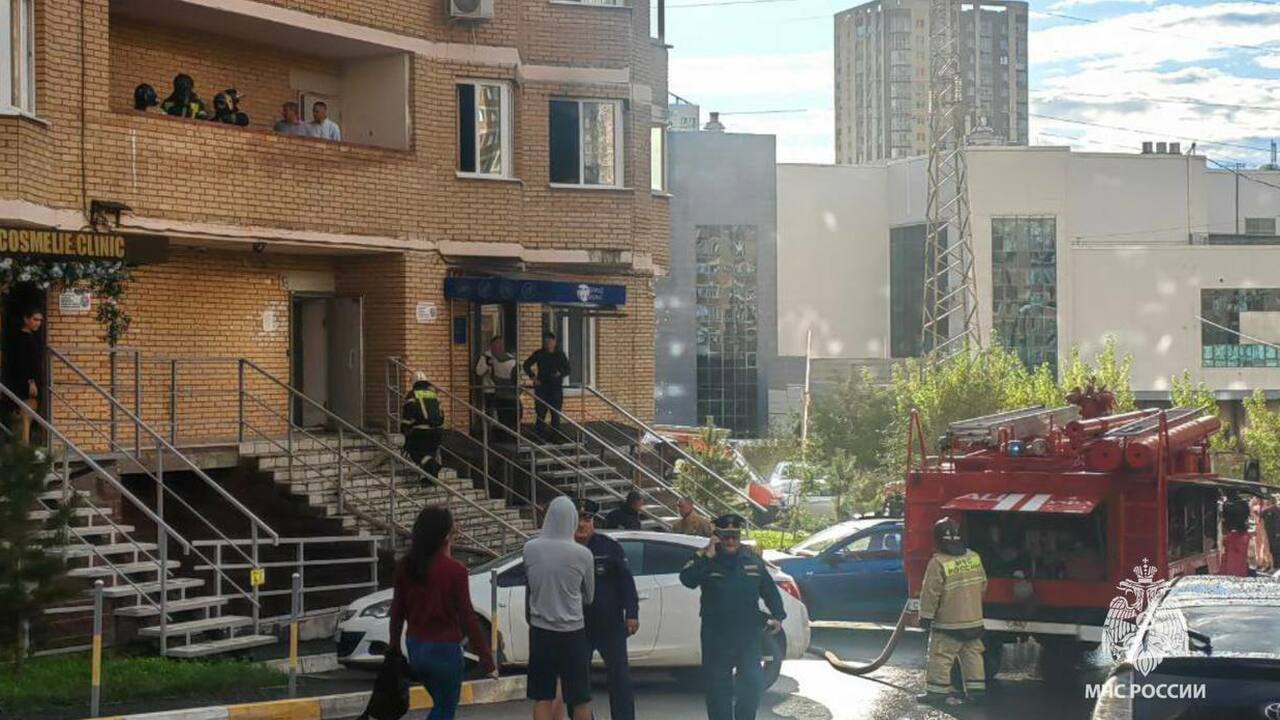 При пожаре в многоквартирном доме в Уфе погиб мужчина Вчера вечером в Уфе произошел пожар на втором э...