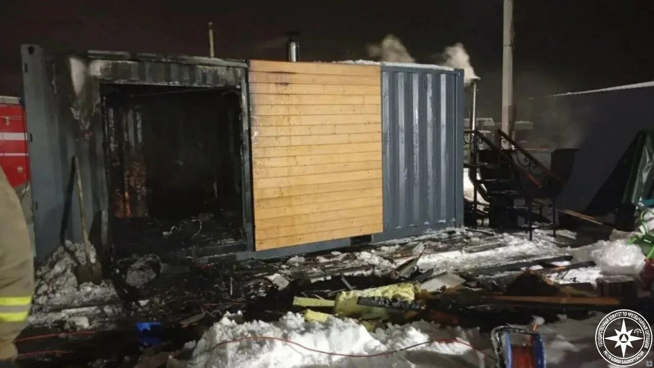 Ночью 1 января в деревне Шмидтово под Уфой прои...