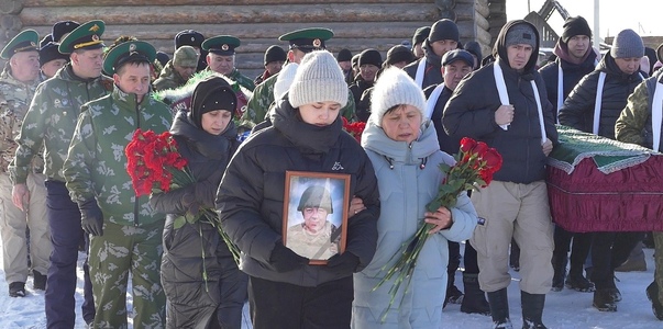 В Башкирии простились с погибшим в СВО бойцом Р...