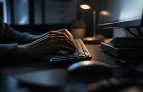 Популярную игру в Steam дважды за год атаковали...