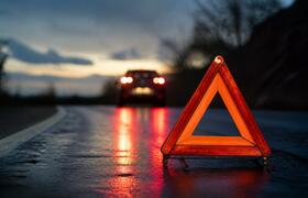 В Уфе спасатели вытащили девушку из смятой посл...